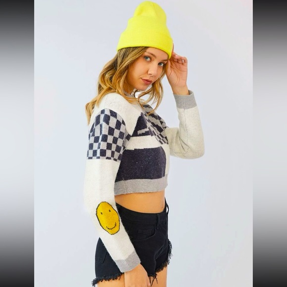 Urban Outfitters Sweaters - 💌[ UO ] Cropped Smiley Face Mixed Print Sweater